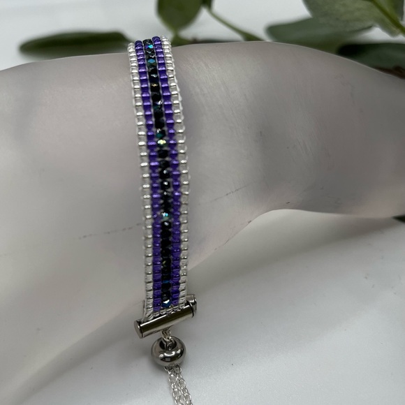 NEW Hand Crafted Purple, Blue, and Silver Bracelet - Picture 6 of 8